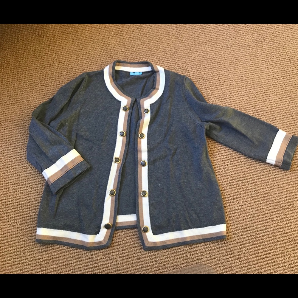 J. McLaughlin women’s cardigan Sweater Medium